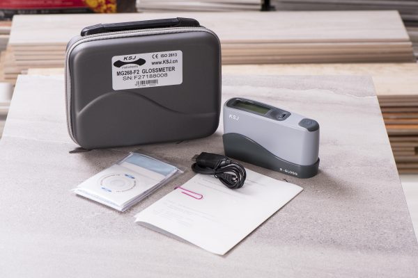 KSJ MG268-F2 Gloss Meter: Multi Angle Gloss Mete with carrying case and accessories
